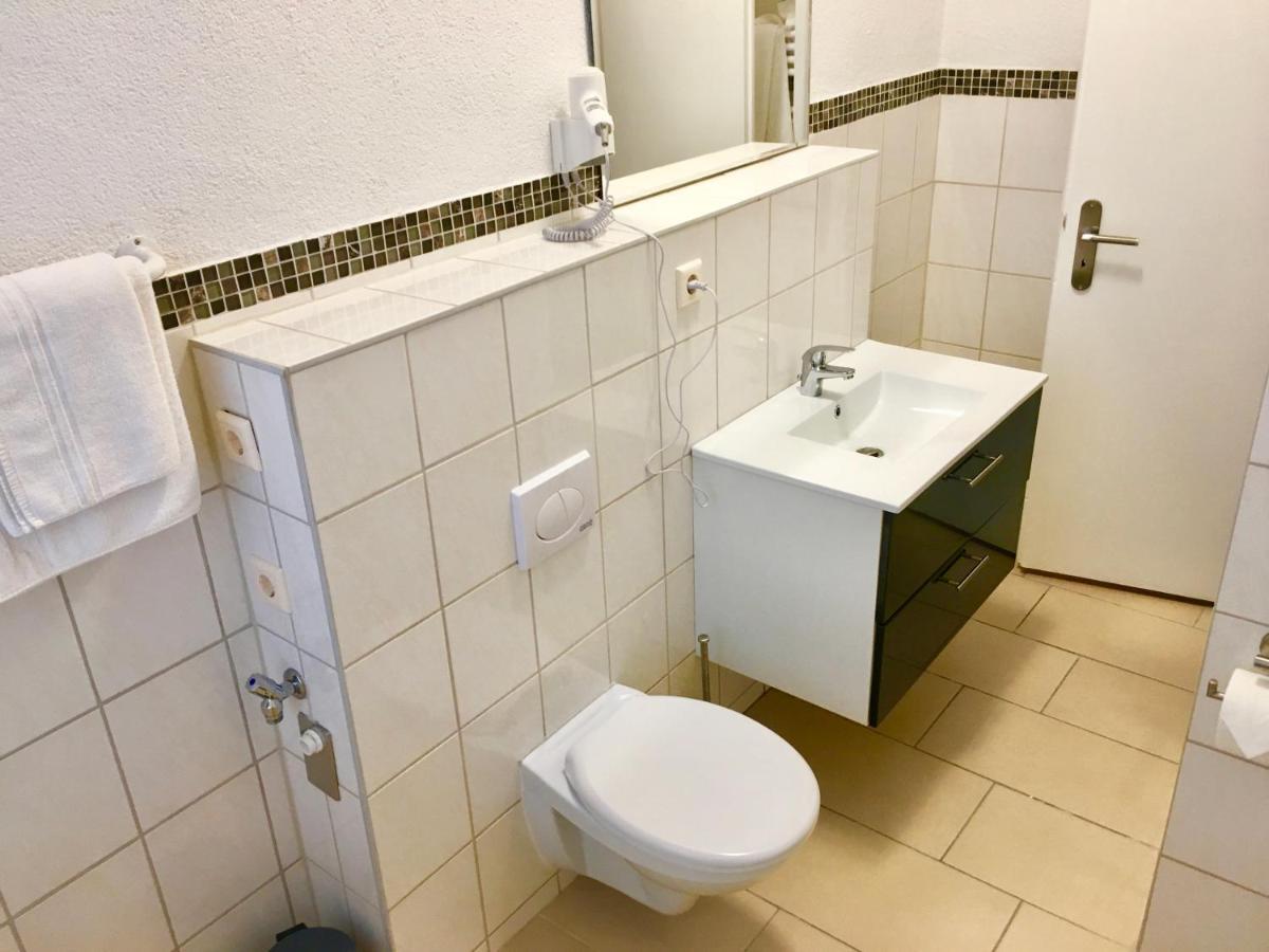 Pension Am Pollingpark Haus II Dessau-Rosslau ภายนอก รูปภาพ