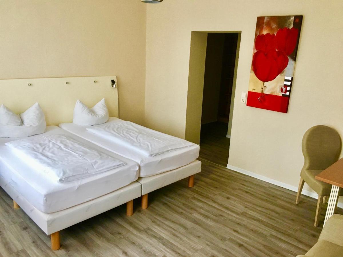 Pension Am Pollingpark Haus II Dessau-Rosslau ภายนอก รูปภาพ