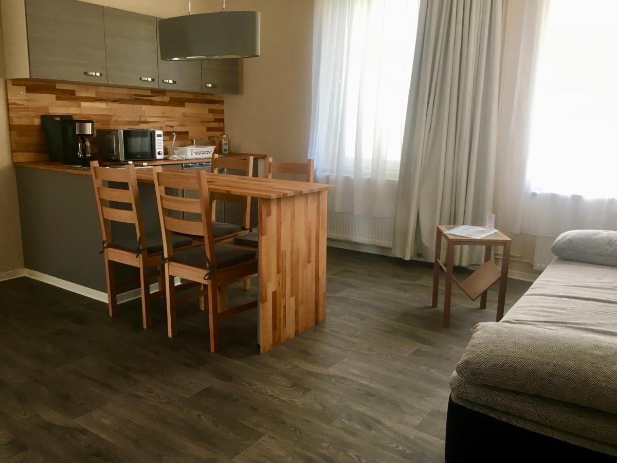 Pension Am Pollingpark Haus II Dessau-Rosslau ภายนอก รูปภาพ