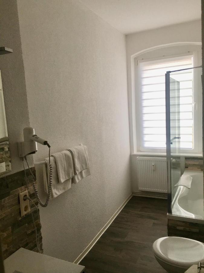 Pension Am Pollingpark Haus II Dessau-Rosslau ภายนอก รูปภาพ