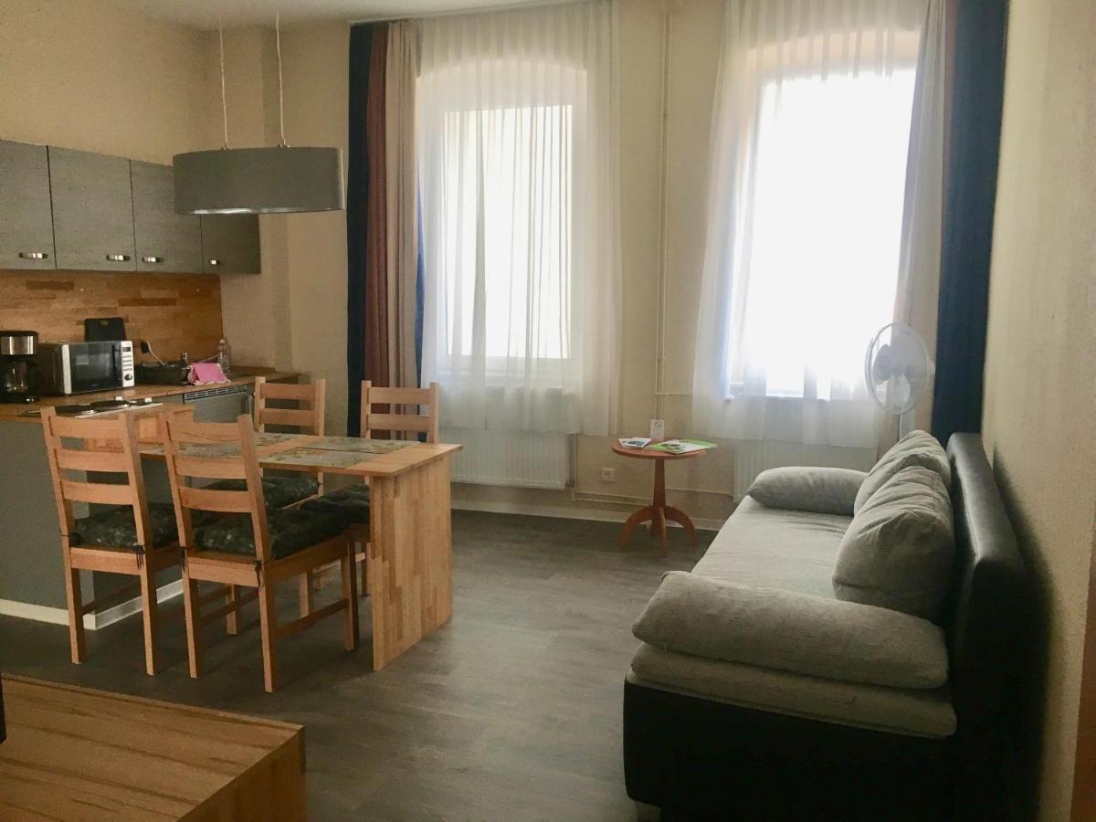 Pension Am Pollingpark Haus II Dessau-Rosslau ภายนอก รูปภาพ