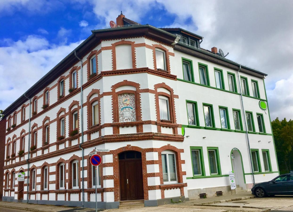 Pension Am Pollingpark Haus II Dessau-Rosslau ภายนอก รูปภาพ