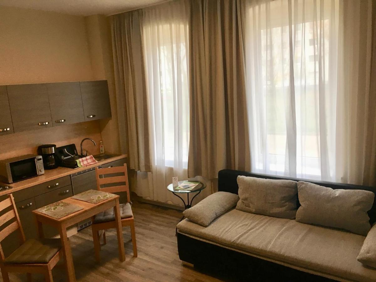 Pension Am Pollingpark Haus II Dessau-Rosslau ภายนอก รูปภาพ