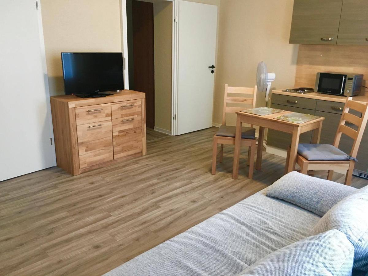 Pension Am Pollingpark Haus II Dessau-Rosslau ภายนอก รูปภาพ
